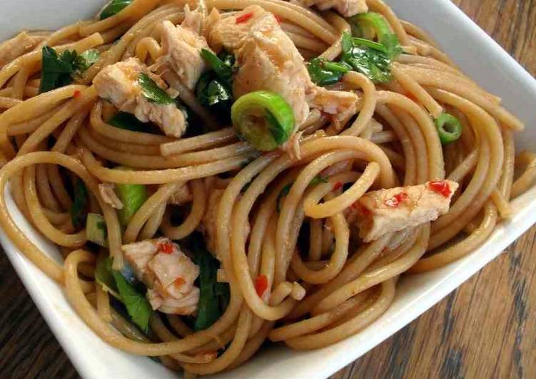 How to Prepare Super Quick Homemade Chicken Noodles by Aishi