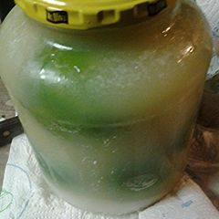 A picture of Preserved limes.