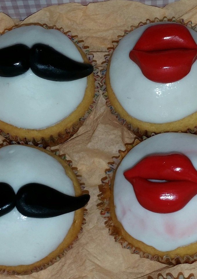 Una foto de Cupcakes decorados con fondant