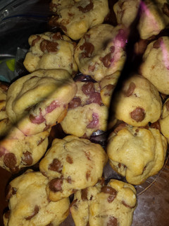 A picture of Soft Chocolate Chip Cookies.