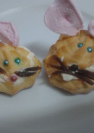 A picture of Ladybirds Choux Easter Bilbys.