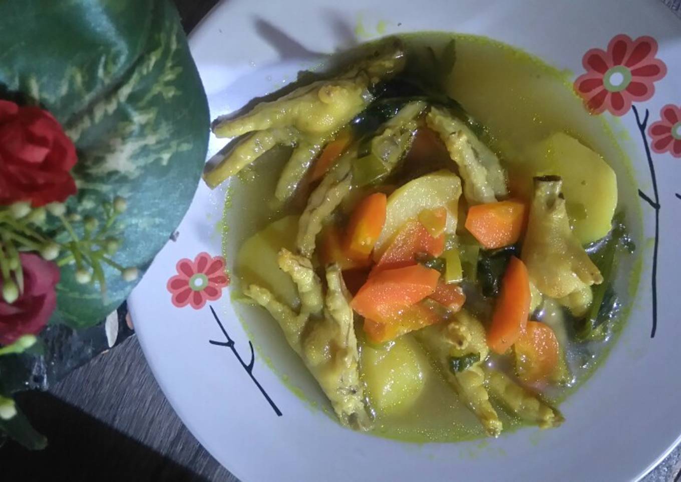 Sup ceker kuah kuning,,