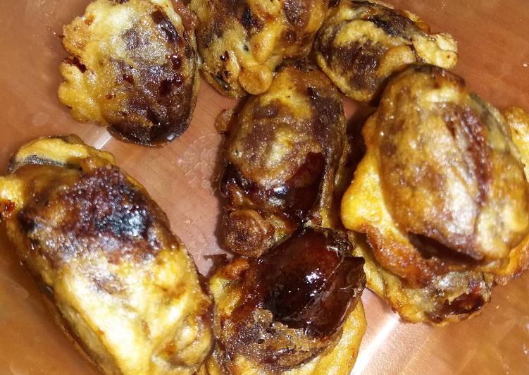 Kurma goreng isi mozarella