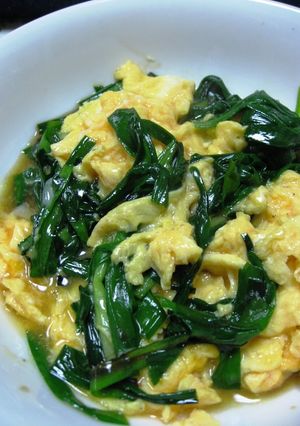 A picture of Garlic Chives and Scrambled Eggs--Taisan Restaurant-Style.