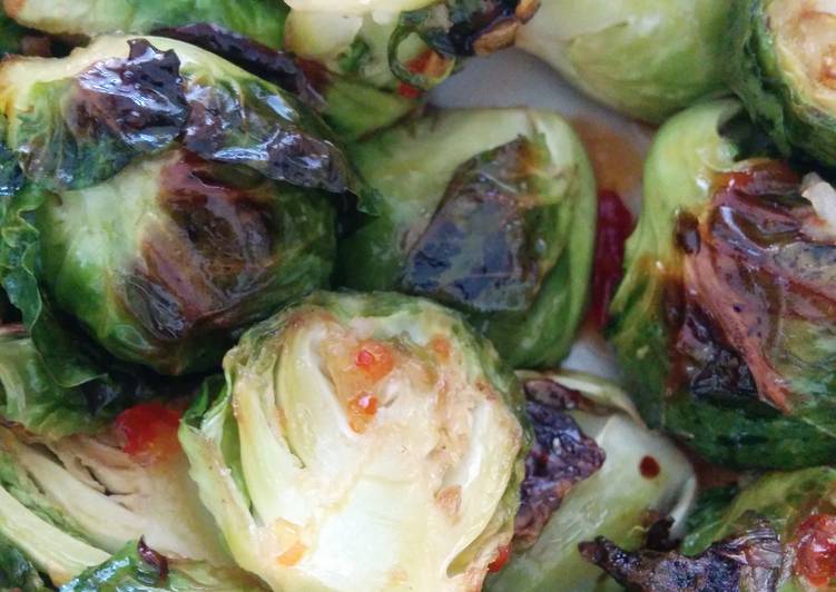 Roasted Brussels Sprouts with Sweet Chili Sauce