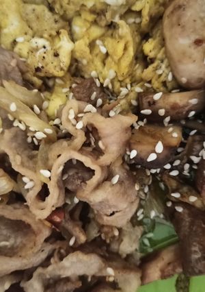Foto resep Stir-fry beef and champignon with scrambled egg (daging sapi jamur champignon) debm
