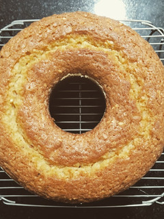 A picture of Peanut simple cake.