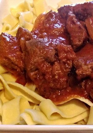 A picture of Moms Hungarian Goulash.