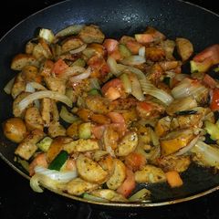 A picture of Roasted Garlic and Mozzarella chicken sausage saute.