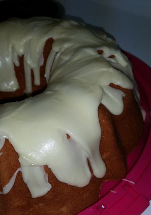 A picture of Pound cake glaze.
