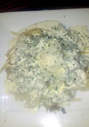 A picture of Olive garden fettucine alfredo..
