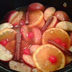 A picture of Easy Spiced Cider.