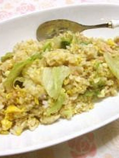 A picture of Simple Lettuce Fried Rice Seasoned Wwth Consomme Soup Stock.