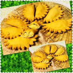 A picture of Mawa puris.