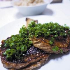 A picture of Macrobiotic Kurumabu Steak.