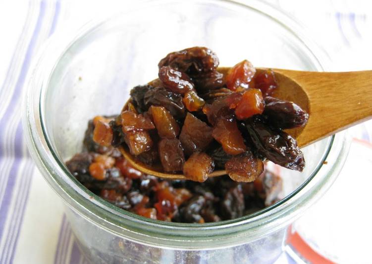 Easiest Way to Prepare Quick Brandy-Soaked Mixed Dried Fruit