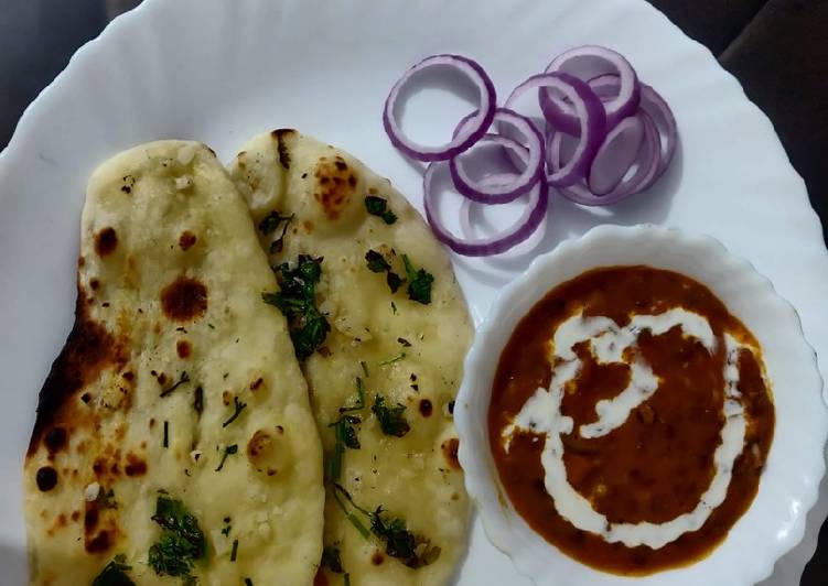 Recipe of Quick Dal Makhni With Garlic Naan