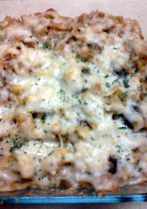 A picture of Mushroom and Cheese Orzo Bake.