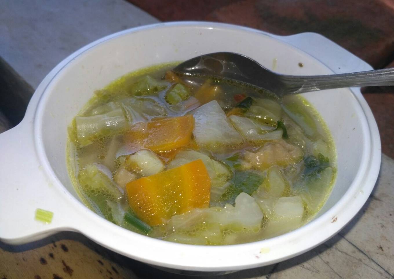 SOP ayam simpel