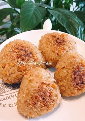 Hình của món Cơm nướng Nhật Bản (Yaki Onigiri).