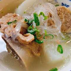 รูปของ 21. Galbitang (Sup Sapi Lobak ala Korea)