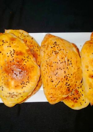 عکسی از دستور پیراشکی قارچ و گوشت