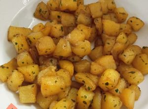 Foto resep Potato Garlic (Kentang Goreng Bumbu Bawang Putih)