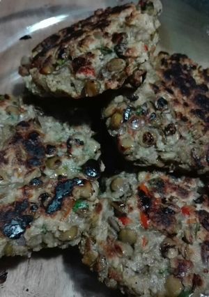 Una foto de HamburLEJAS ! Hamburguesas de Lentejas!! #CocinaRapidayFacil