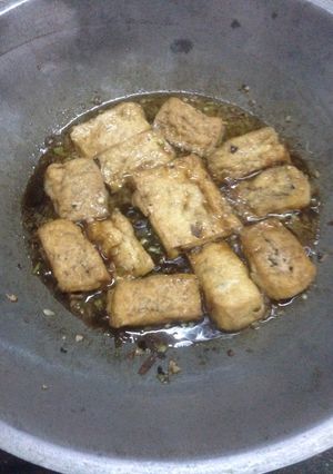 Hình của món Đậu hũ nhồi thịt kho tương.