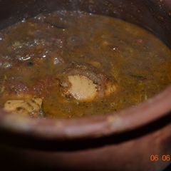 A picture of Varutharacha Meen Curry.