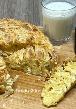 Banitsa Hagyományos Bolgár sajtos pite recept fotója
