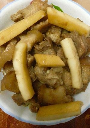 Hình của món Thịt heo rang dừa.