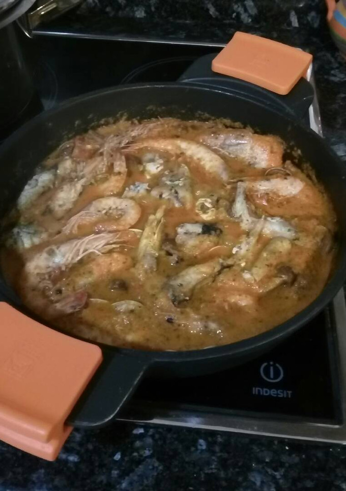 Una foto de Pescado en salsa de cava