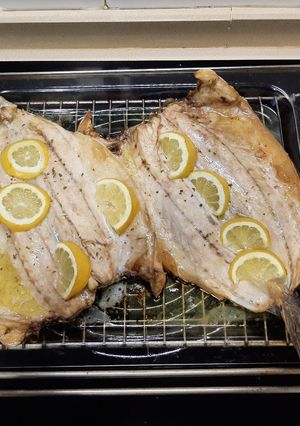 Una foto de Lubina al horno