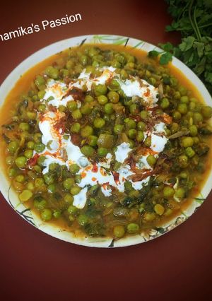 A picture of Methi matar malai (dhaba style).