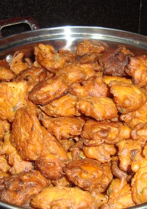 A picture of Ulli / Onion Vada.