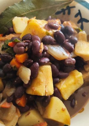 Una foto de Feijoada vegana