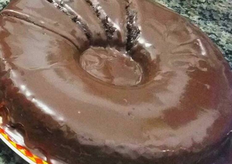 Bolo Brownie de Chocolate com cobertura de ganache ♡