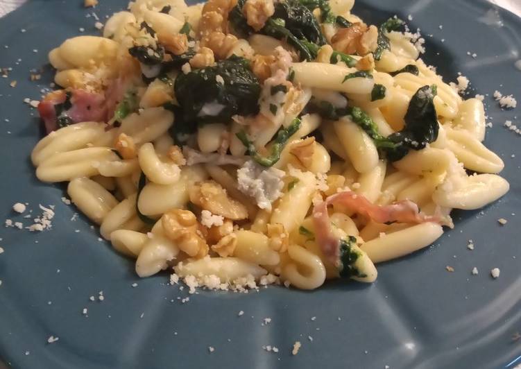 Step-by-Step Guide to Make Super Quick Homemade Cavatelli braccio di ferro