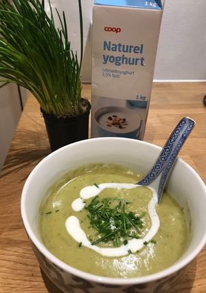 A picture of Potato & Leek Soup.