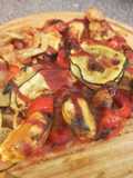 Das exklusive Muschel Meisterwerk Pizza Seafood schnell zubereitet lecker Delikatessen der Meere