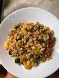Farro mix con gamberi zucchine e pomodorini