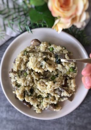 Una foto de Risotto de calabacín y boletus