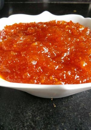 A picture of Lemon chilly chutney.