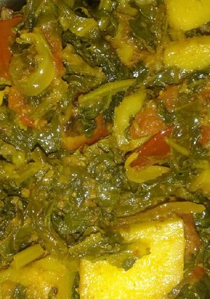 A picture of Mooli or aalo ke bhujiya.