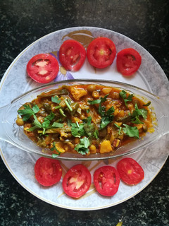 મિક્સ વેજીટેબલ શાક (Mix Vegetable Shak Recipe In Gujarati) રેસીપી મુખ્ય ફોટો