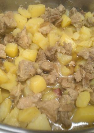 Foto di Spezzatino di polpa di maiale e patate 😋