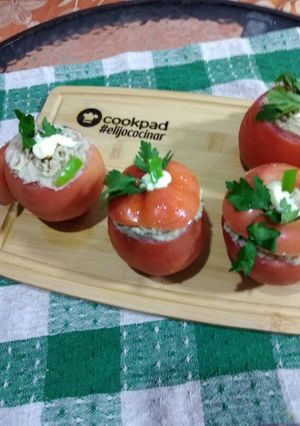 Una foto de Tomates rellenos.🍅🎊🎁