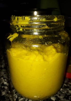 A picture of Ginger garlic paste.