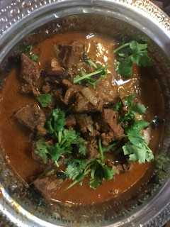 பேச்சுலர் ஸ்டைல் மட்டன் கிரேவி(Mutton gravy recipe in tamil) செய்முறை முக்கிய புகைப்படம்